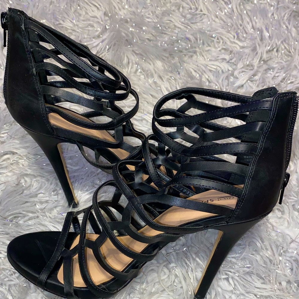 Cute black heels!